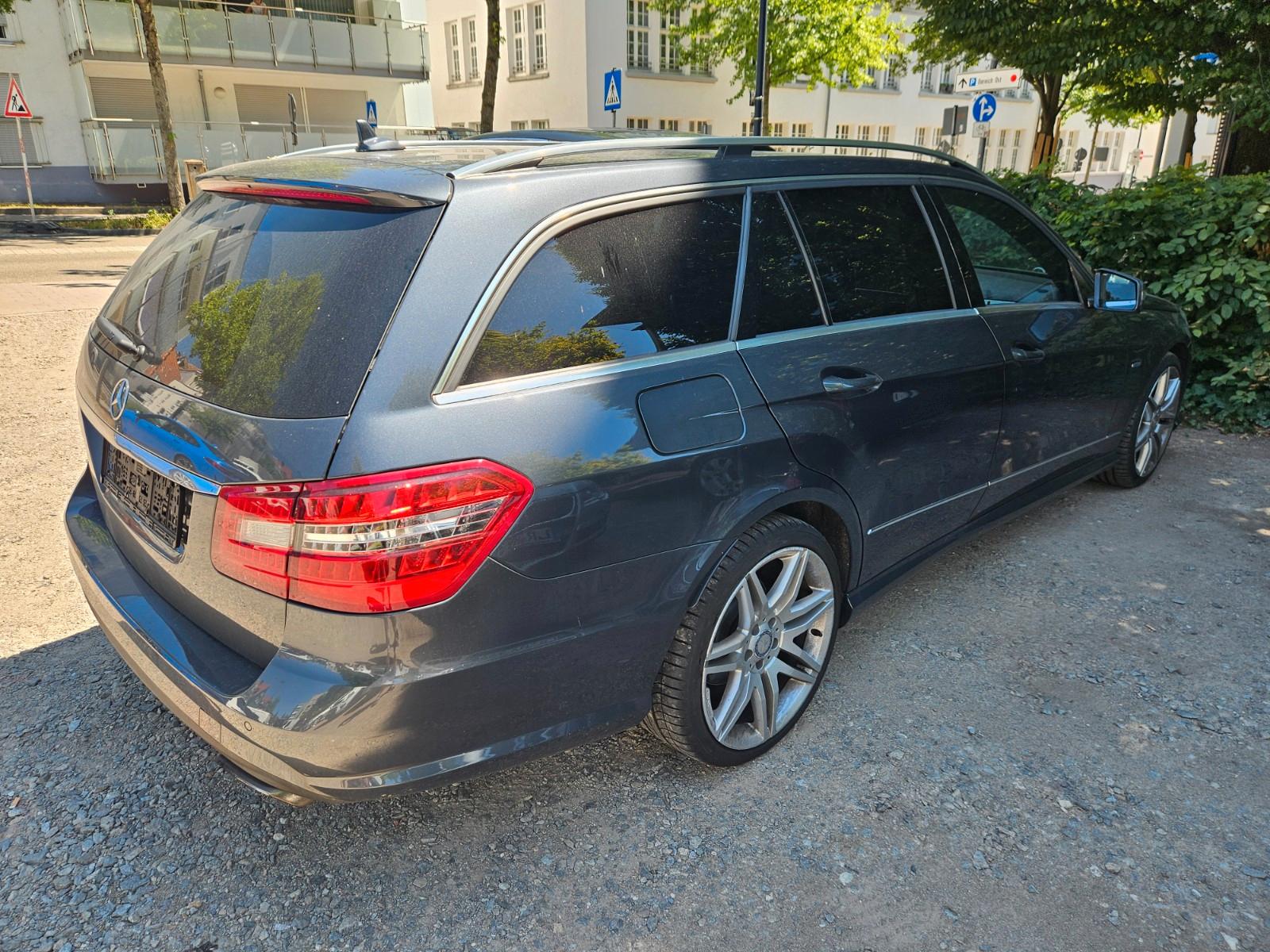 Mercedes-Benz E 350 E T-Modell E 350 CDI AMG Line