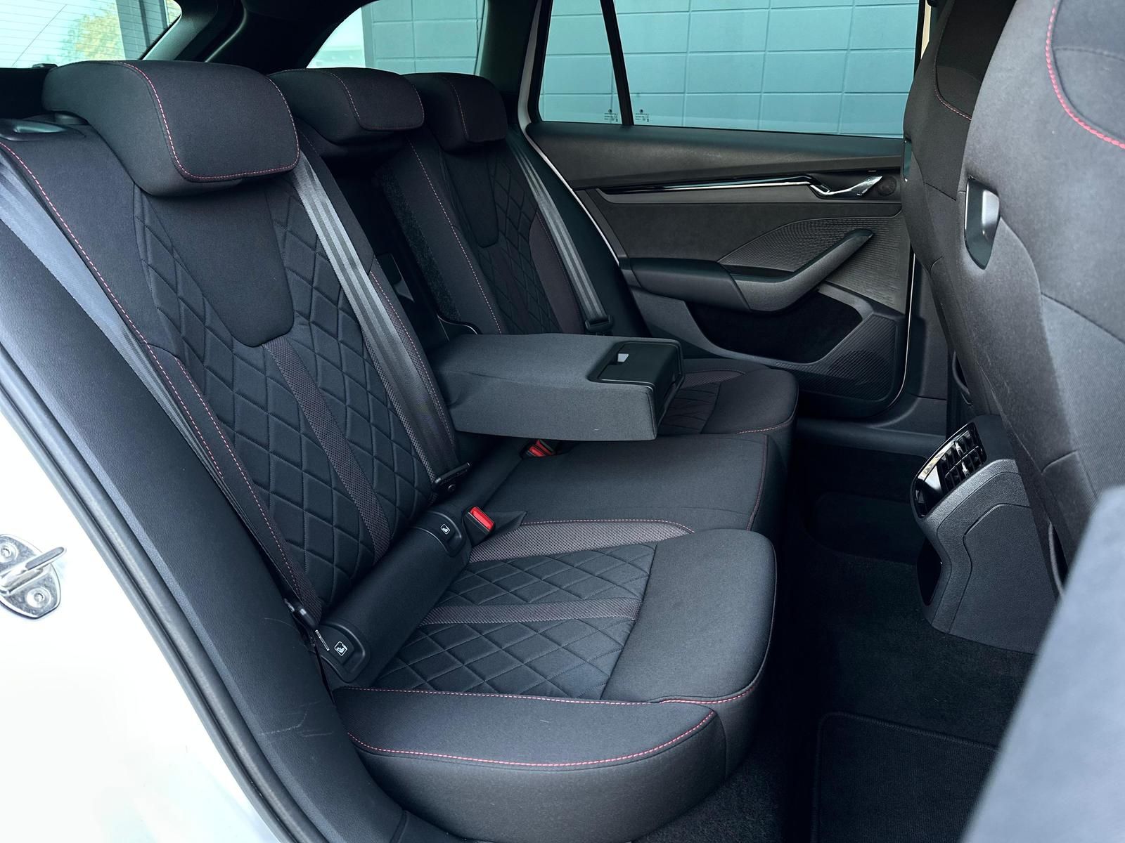 SKODA Octavia 2.0TDI RS* MATRIX#AHK#SHZ#FH#ACC#NAV#HUD - Image 18