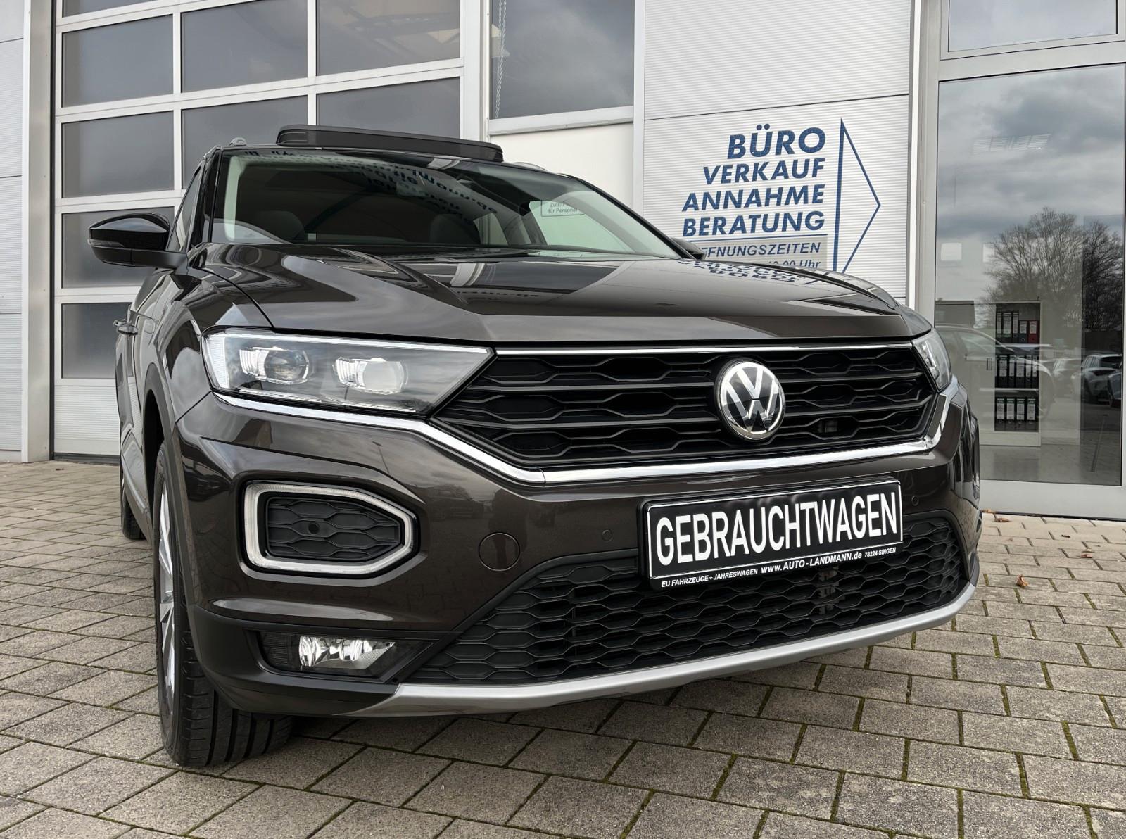 Volkswagen T-Roc 1.5 TSI DSG Style ACC PANO AHK PDC KAM 17"