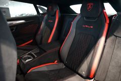 LAMBORGHINI Urus Performante | Full Carbon | Akrapovic | PPF LAMBORGHINI Urus Performante | Full Carbon | Akrapovic | PPF