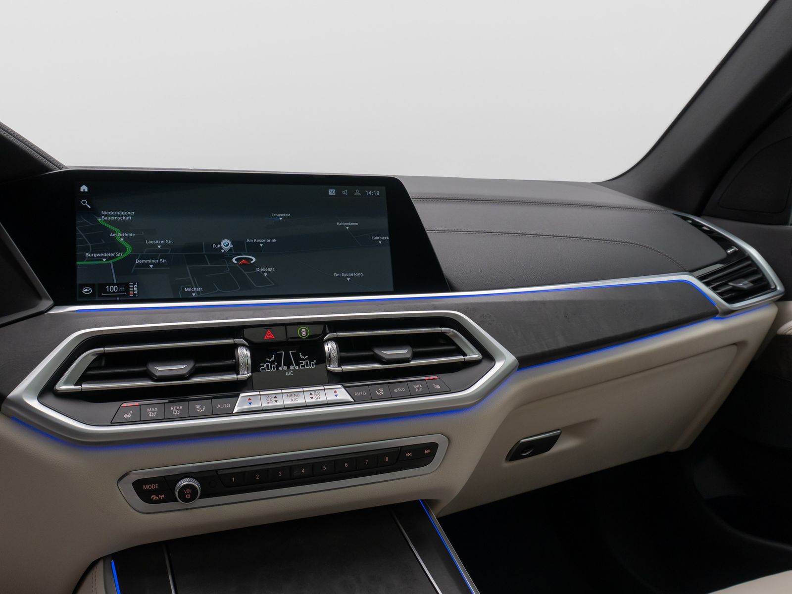 Fahrzeugabbildung BMW X5 xD30d M Sport Laser 360° HUD DAB Panorama 22"