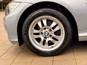 BMW 318 - 9