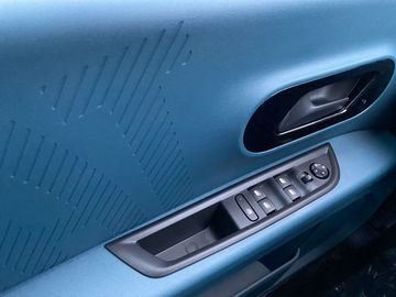 Fiat GRANDE PANDA BUSINESS EDITION LED+Navi+PDC+SpurH