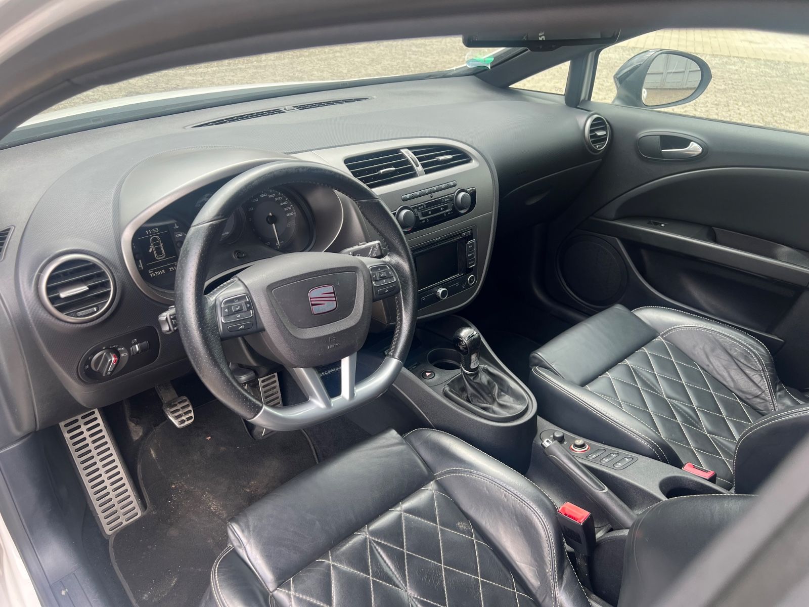 Fahrzeugabbildung SEAT Leon Cupra R *H&R*BULX*