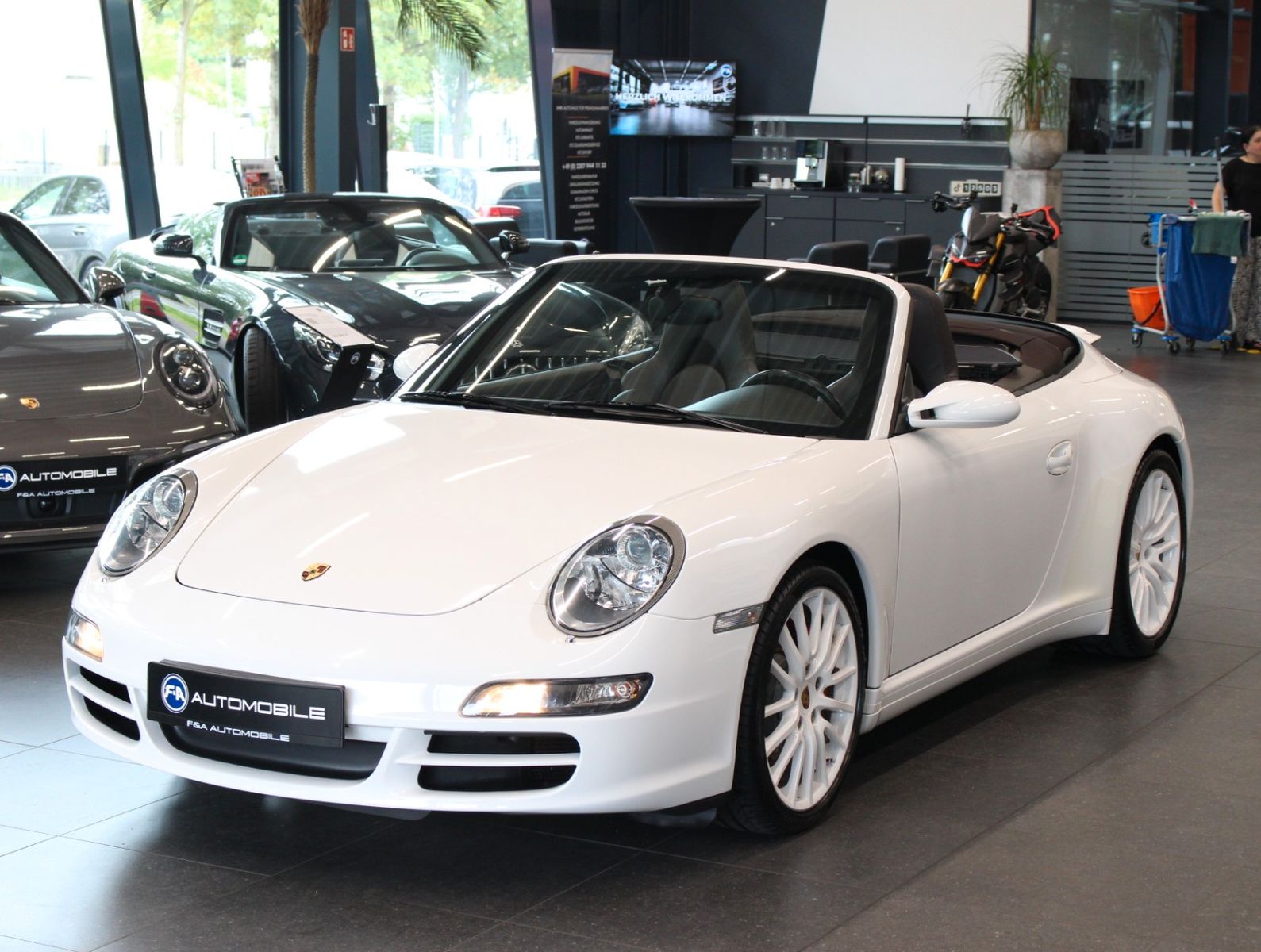 Fahrzeugabbildung Porsche 911 997 Carrera 4 S Cabrio Sport Chrono