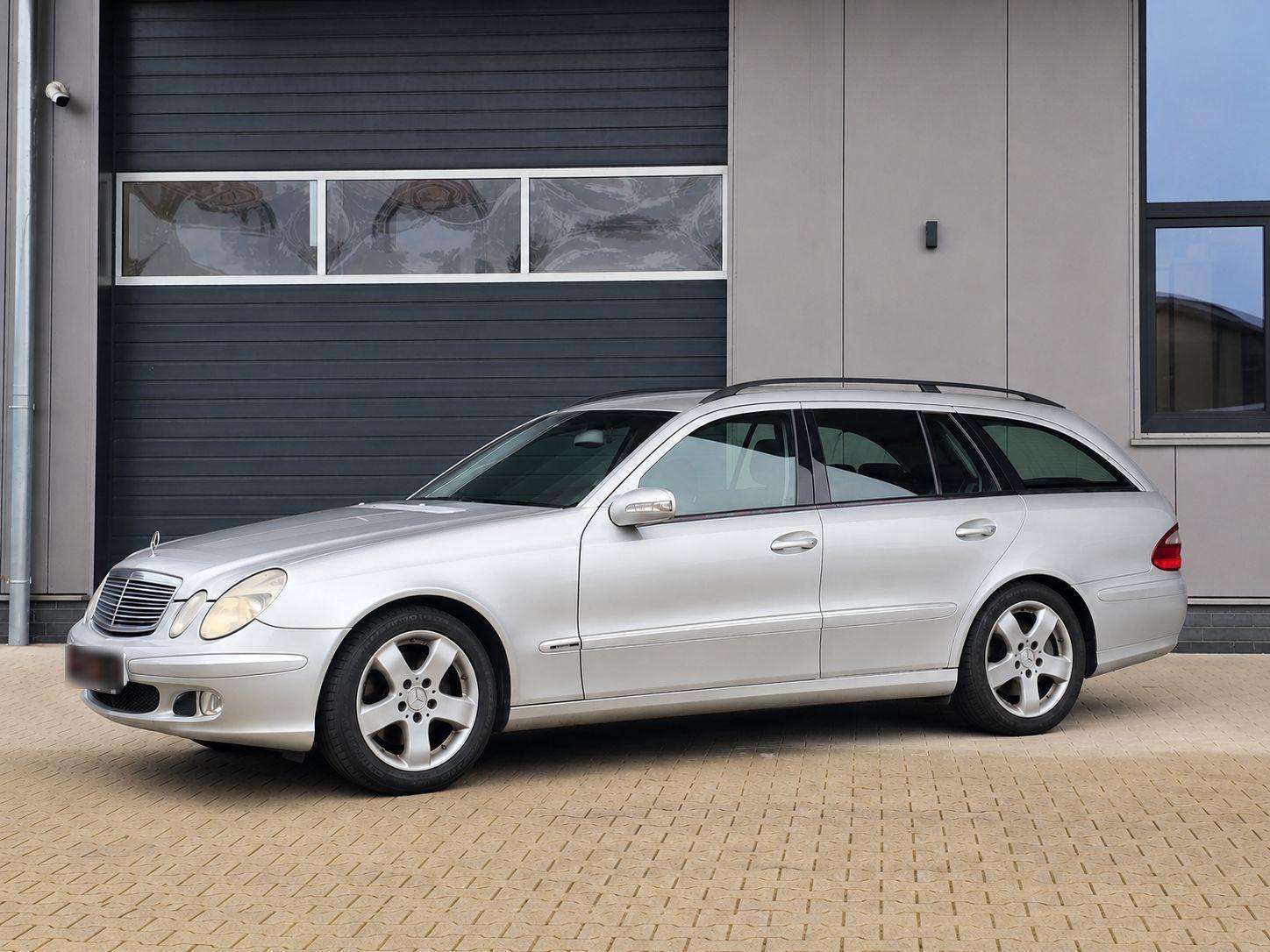 Mercedes-Benz E 220