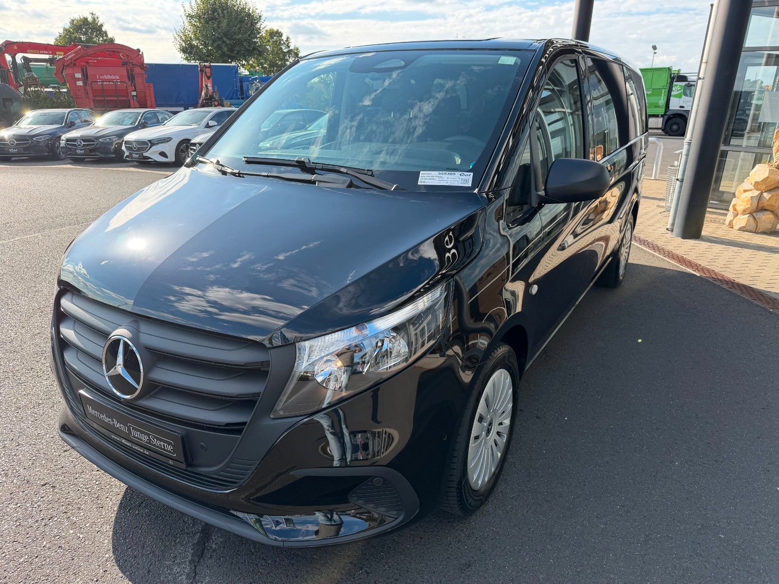 Fahrzeugabbildung Mercedes-Benz Vito 116 CDI 9G Tourer AHK2,5to Navi