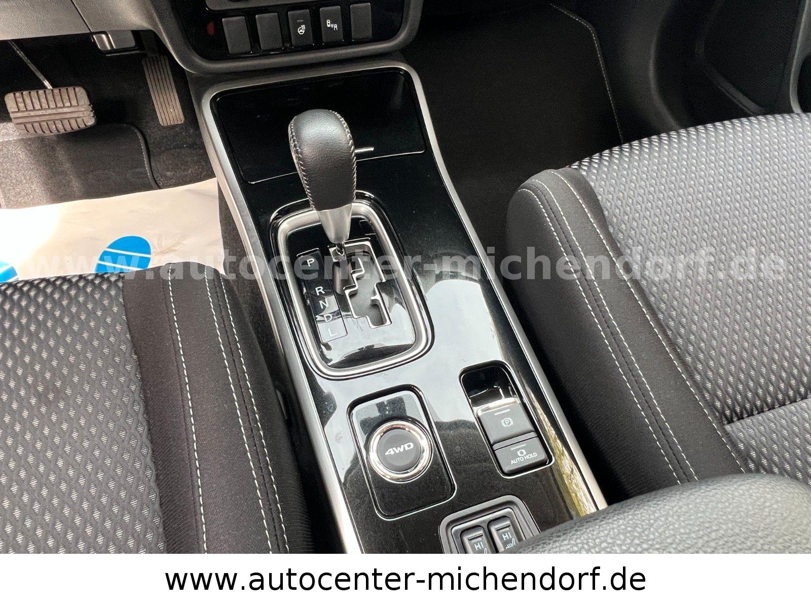 Mitsubishi Outlander *Automatik*AHK*8Fach bereift*4WD