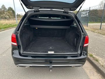 Mercedes E 300 - 9