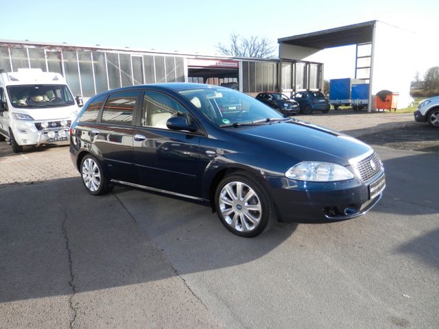 Fiat Croma 2.2 16V MPI Emotion