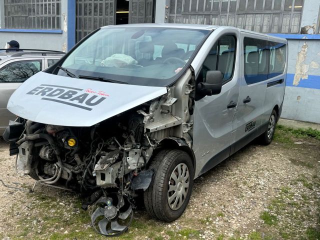 Nissan NV300 1.6 dCi Twin Turbo 145CV