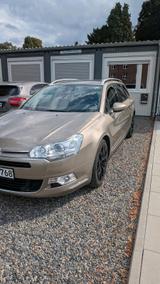 Citroën Citroen C 5. V6. 3.0 HDI. 2010 - Citroën C5 mit Diesel-Antrieb: Kombi, 2.0