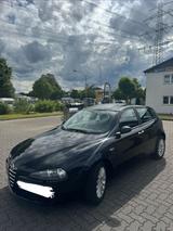 Alfa Romeo 147 1.9 JTD 1 HAND - Alfa Romeo 147: 1.9