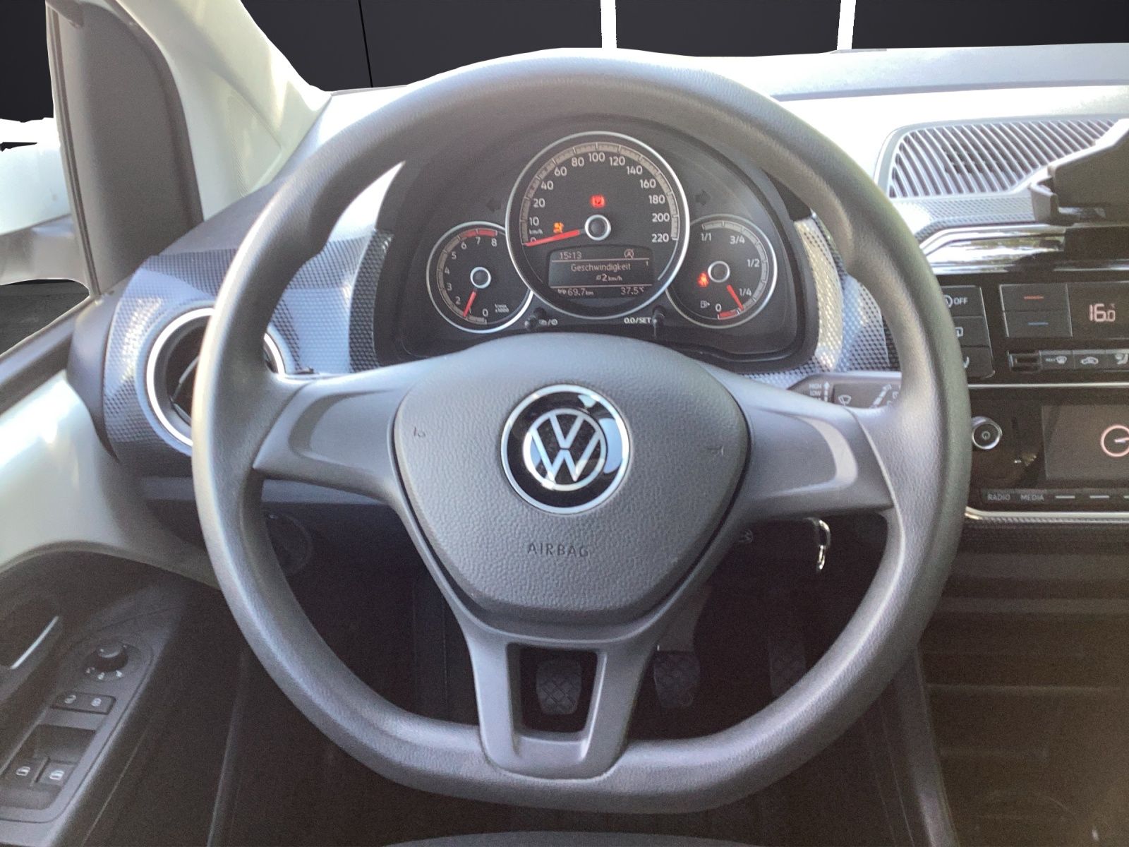 Fahrzeugabbildung Volkswagen up! GRA NSW REAR VIEW CLIMATRONIC