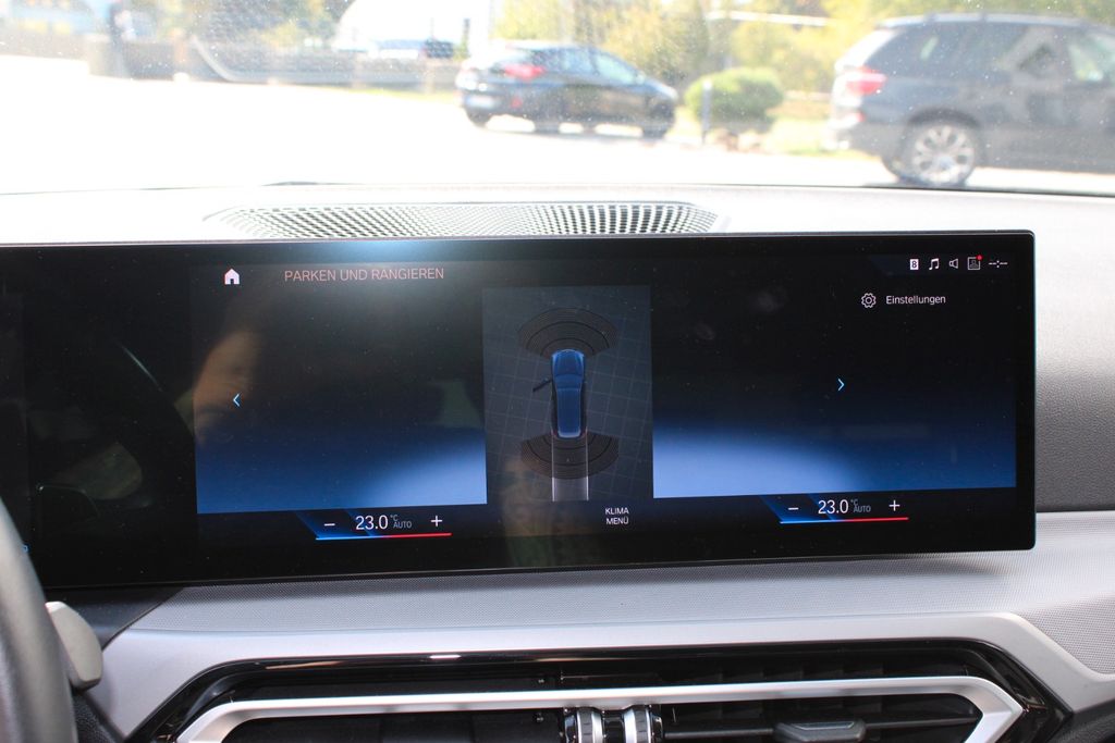 BMW 320d xDrive Touring AUT LED SHZ NAVI PDC ALU