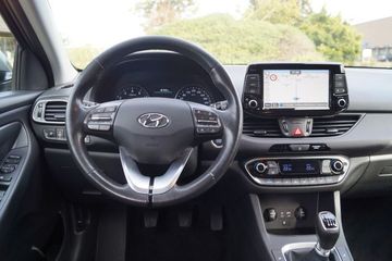 Hyundai i30  1.0T-GDI Fastback NAVI-KAMERA-LED-SHZG-PDC