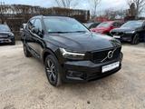 Volvo XC40 R Design AWD Panorama-SD+Kamera+Standheizun - Volvo XC40 in Stuttgart