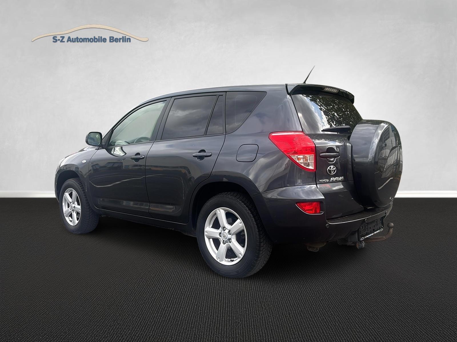 Toyota RAV 4 2.0 VVT-i 152ch - BVA - 4x4 - Climatisation automatique