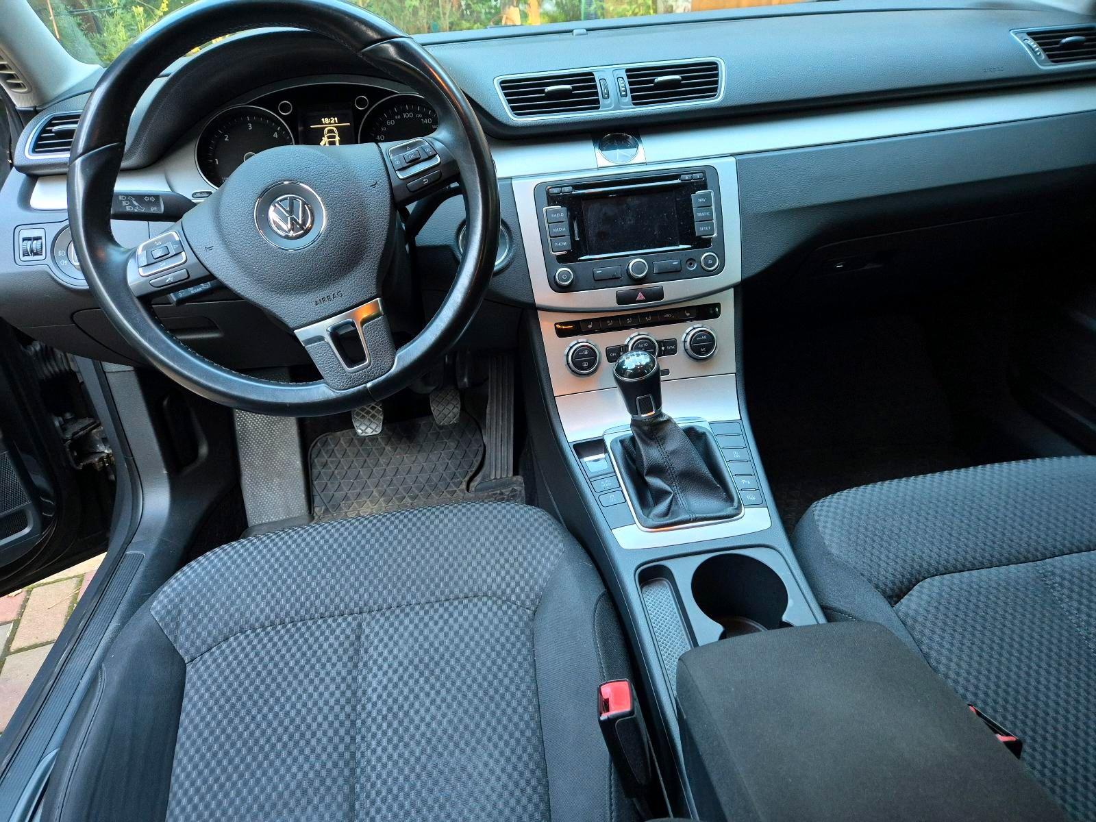 Volkswagen Passat 2013 — photo 7