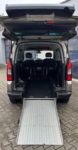 Citroën Berlingo XTR Behindertengerecht Rollstuhlrampe - Citroën Berlingo Xtr mit Diesel-Antrieb