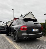 Porsche Cayenne Turbo S Keyless Go  - Porsche Gebrauchtwagen in Frankfurt