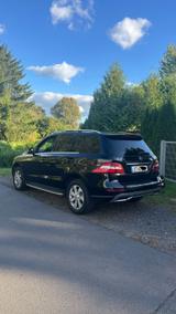 Mercedes-Benz ML350 4MATIC Sehr gepflegter... - Mercedes-Benz ML 350 Gebrauchtwagen in Berlin