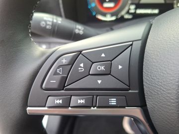 Nissan Juke Redline Edition 1.6 Hybrid °Navi°RFK°SHZ°BF