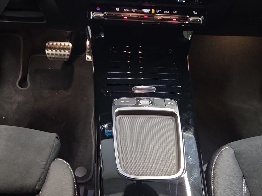 Mercedes-Benz CLA 200 Shooting Brake AMG Special Edition foto 14