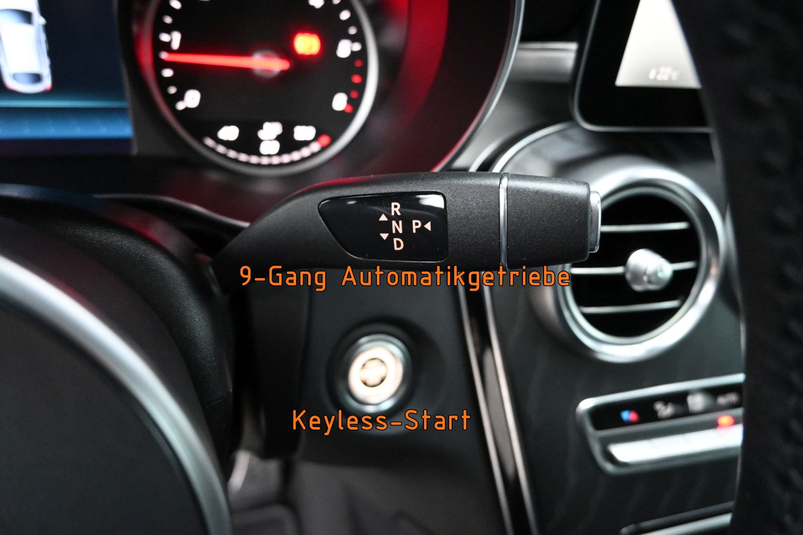 Fahrzeugabbildung Mercedes-Benz GLC 300 d 4MAT. Coupé AMG LINE °MEMORY°SITZKLIMA