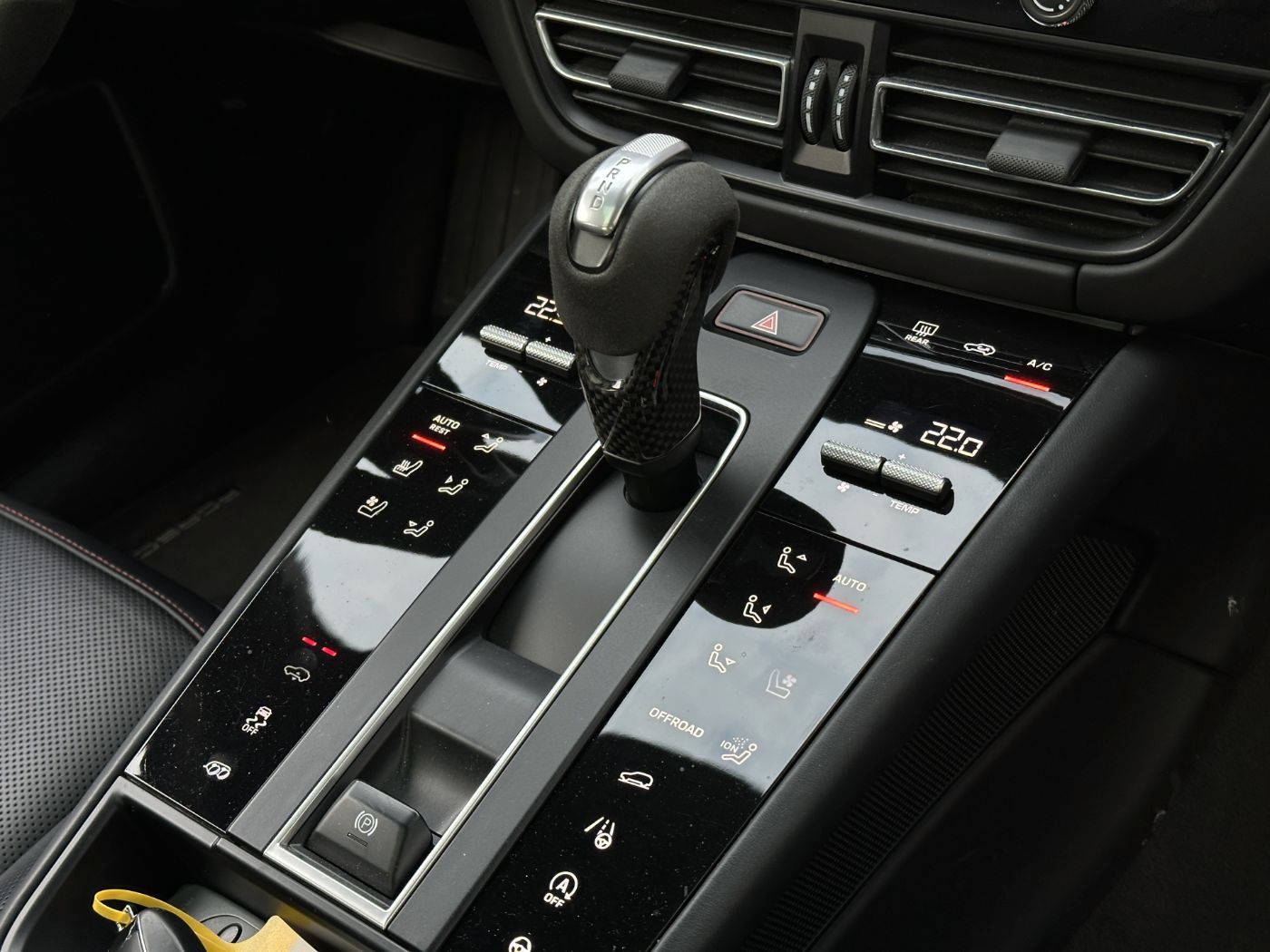 Porsche Macan GTS Burmester PASM Sportsitze PANO foto 11