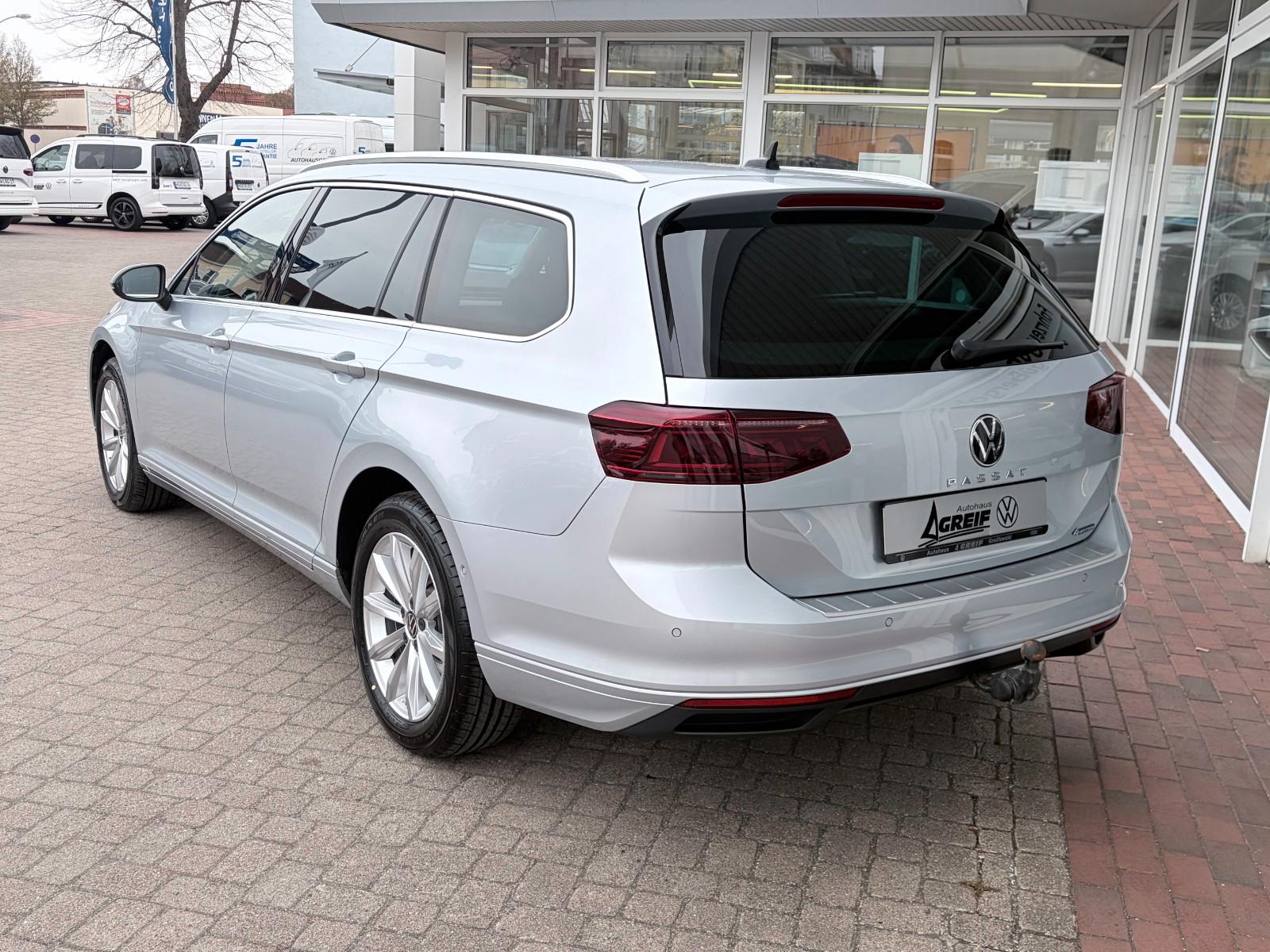 Volkswagen Passat Variant 2.0 TDI DSG Business*4x4*LED*AHZV