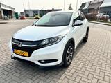 Honda HR-V 1.5 i-VTEC Executive CVT Executive - weiße Honda HR-V