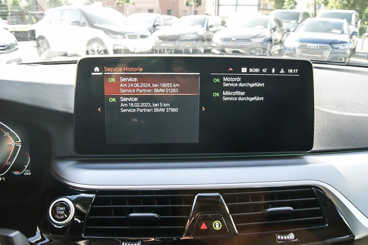 Fahrzeugabbildung BMW 520 d Touring LEDER HEADUP PANORAMA KEYLESS