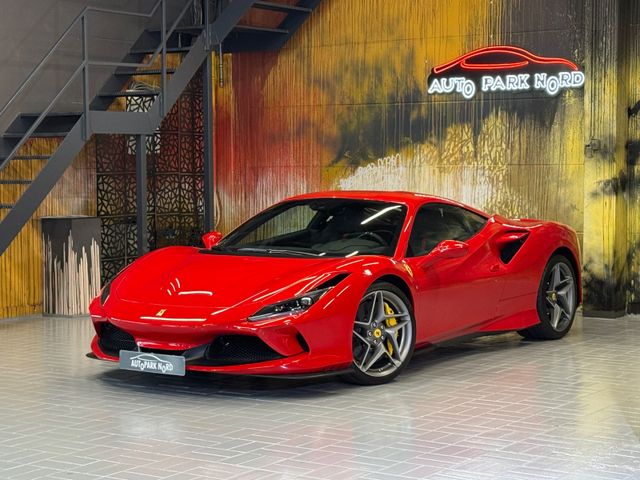 Ferrari F8 Tributo~DAYTONA SITZE~LED~LIFT~1632KM~1-HAND