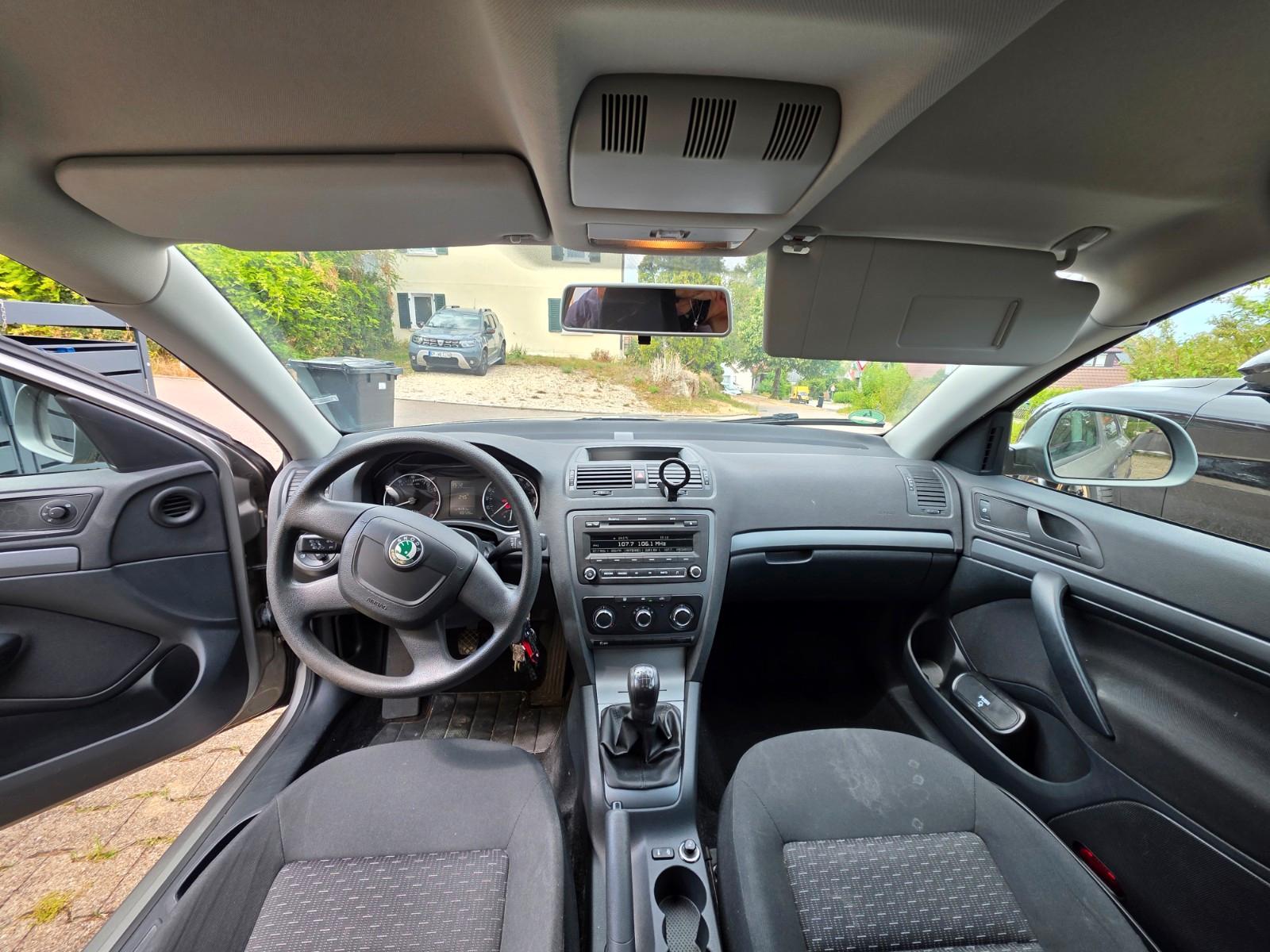 Skoda Octavia 2011 — photo 6