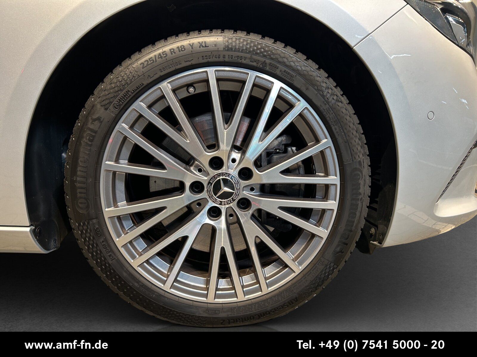 B 250 PROGRESSIVE AHK LED MBUX RFK GRA SHZG