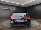 Volkswagen Passat Variant R-Line HUD Pano Matrix Memory - Volkswagen Passat Variant in Solingen