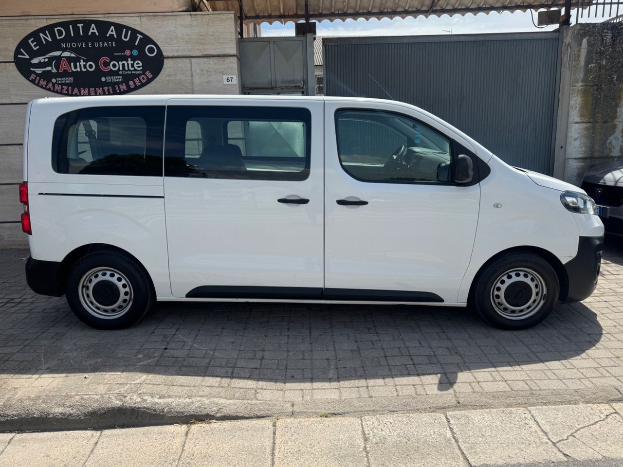 Opel Vivaro 1.5 Diesel 100CV S&S 9 Posti imagem 3