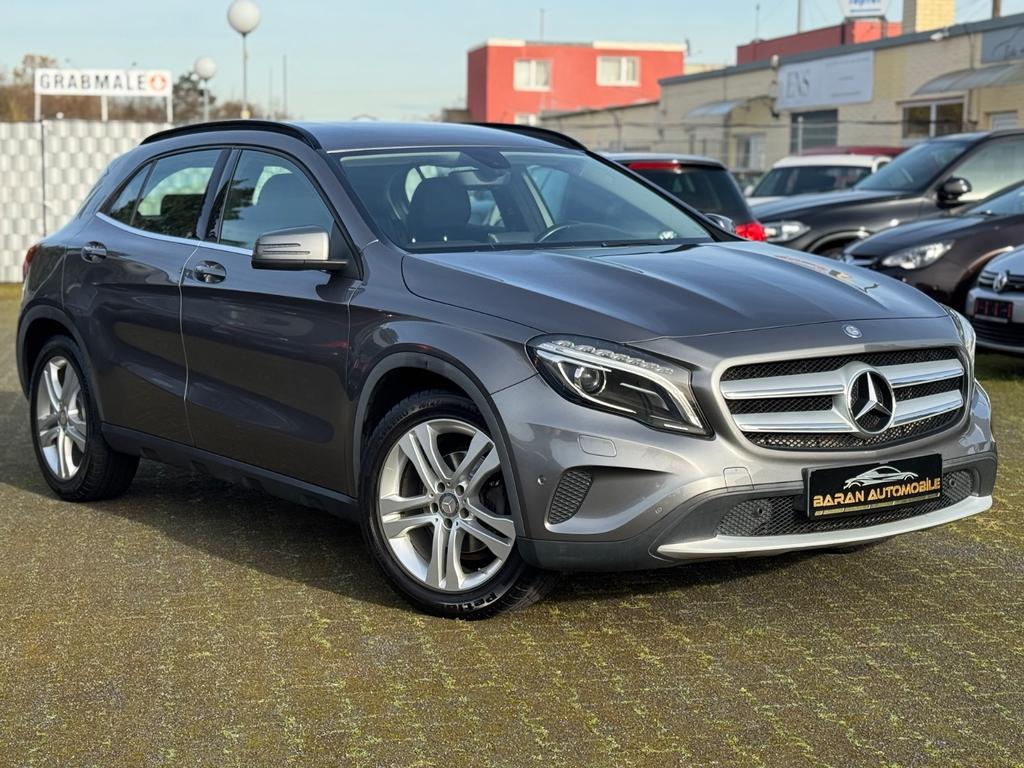 Mercedes-Benz GLA 200