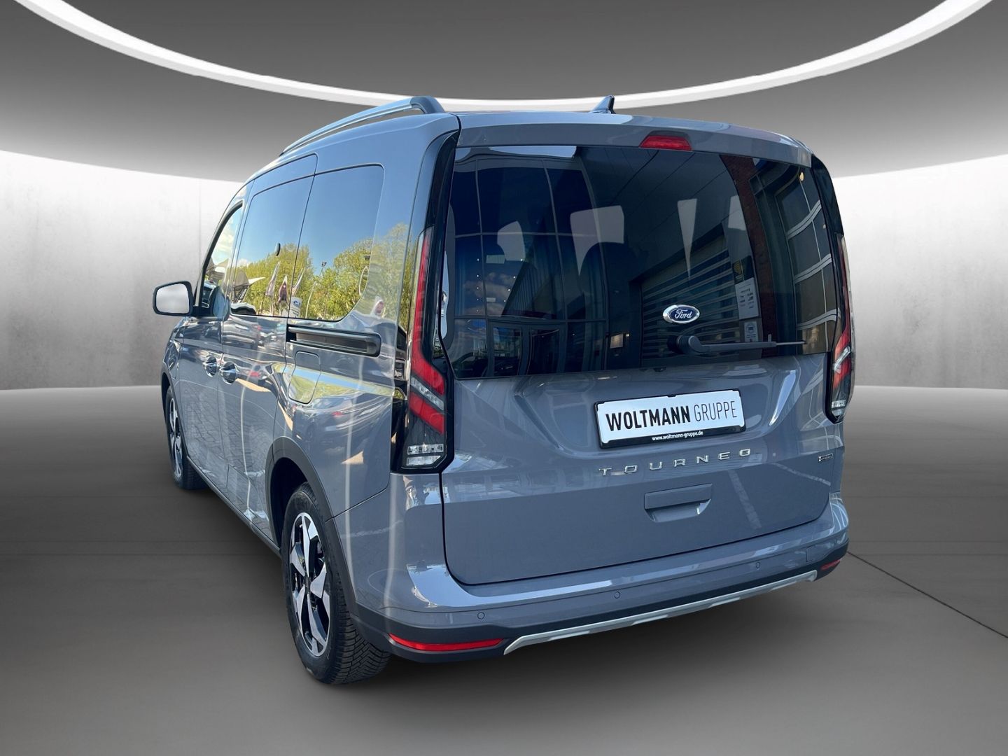 Fahrzeugabbildung Ford Tourneo Connect PHEV Active L1 mit vielen Extras