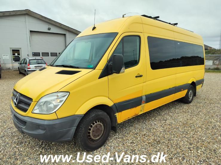 Mercedes-Benz Sprinter 315 Mercedes-Bus / selbstgebauter Campe
