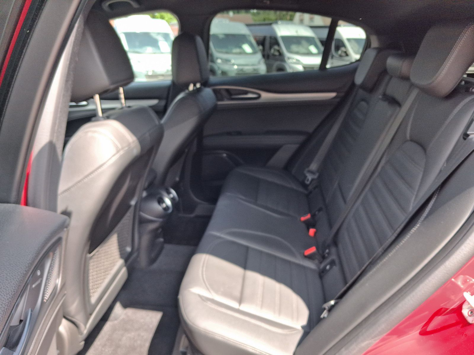 Fahrzeugabbildung Alfa Romeo Stelvio Veloce Q4 Diesel Allrad