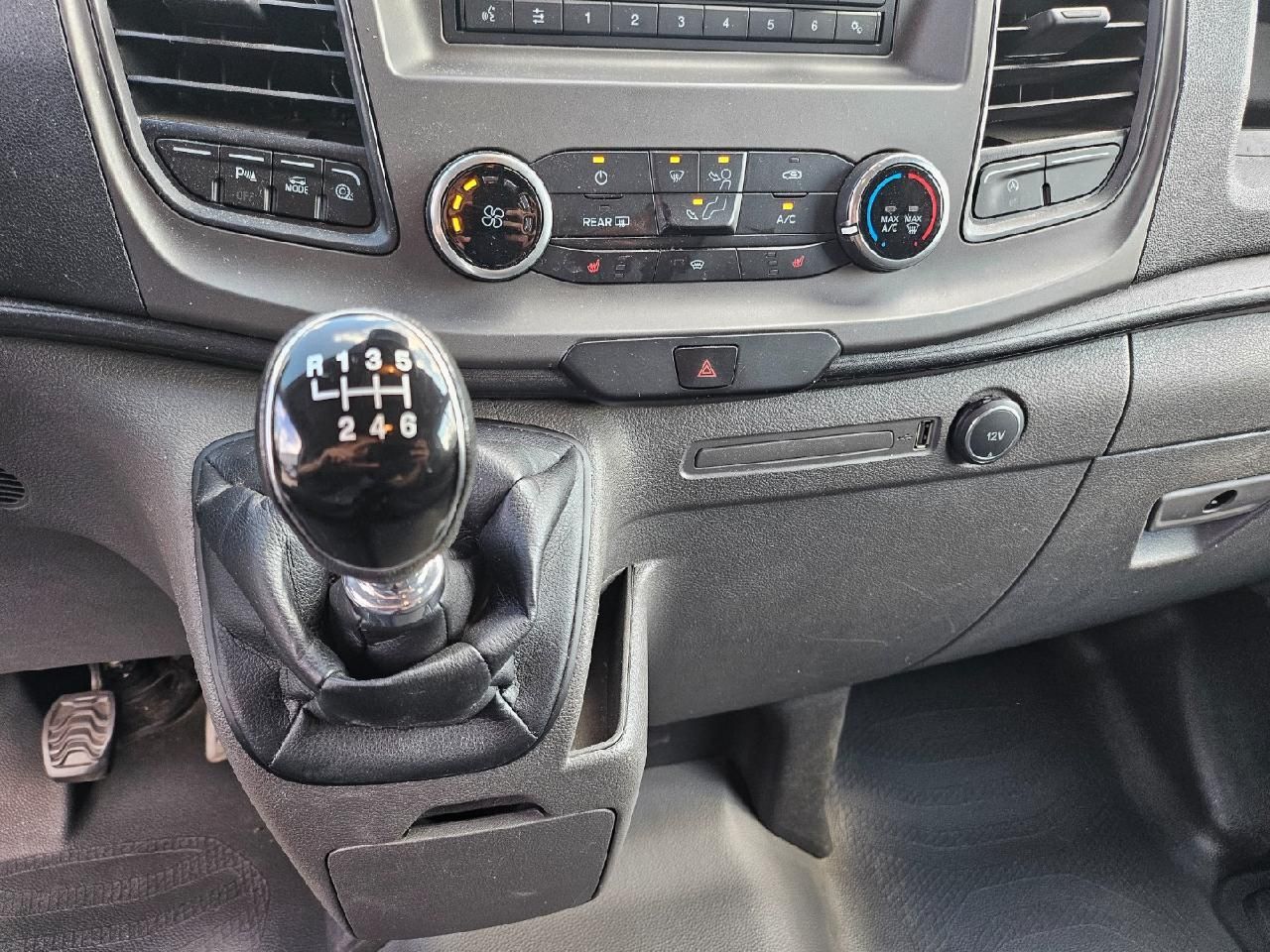 Fahrzeugabbildung Ford Transit Custom Kasten 300 L1