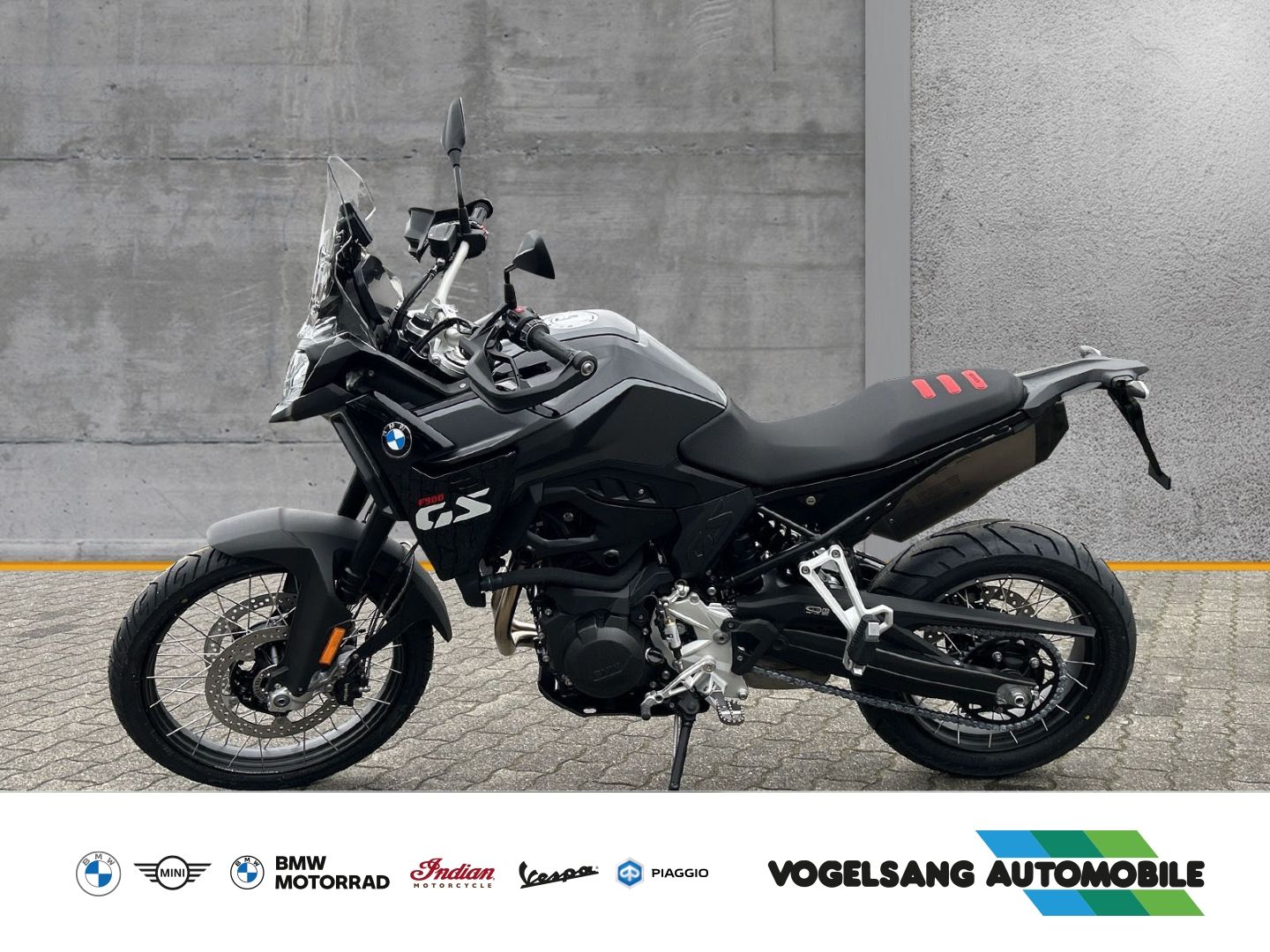Fahrzeugabbildung BMW F 900 GS Tieferlegung, Dynamic-Paket, Akrapovic-