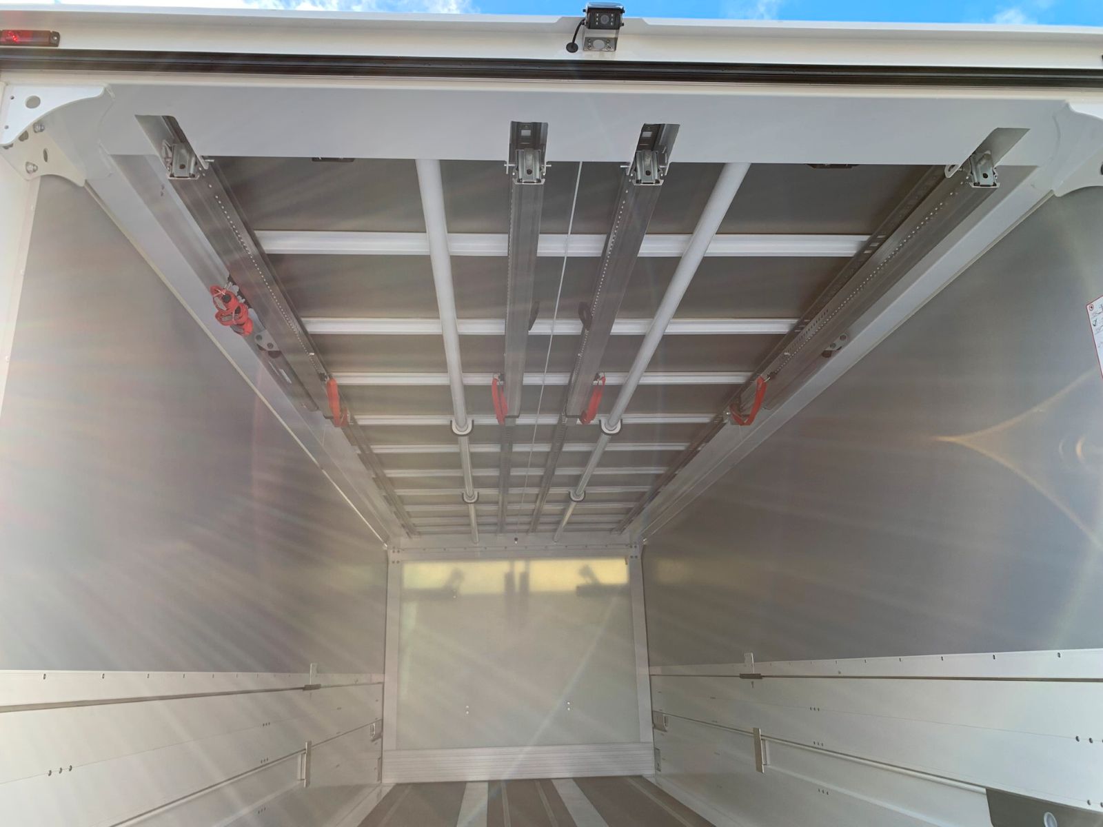 Fahrzeugabbildung DAF FA XD 370 zikun Swing-Board-Aufbau