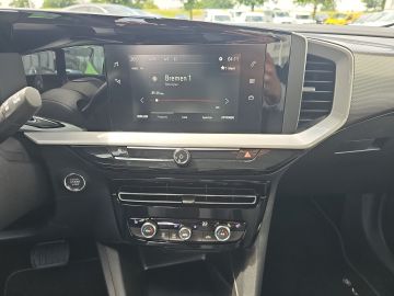 Bild 12 Opel Mokka e Elegance Digitales Cockpit LED Apple Car