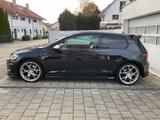 Volkswagen Golf 7.5 R 2.0 TSI DSG 4MOTION - VW Golf Gebrauchtwagen in München
