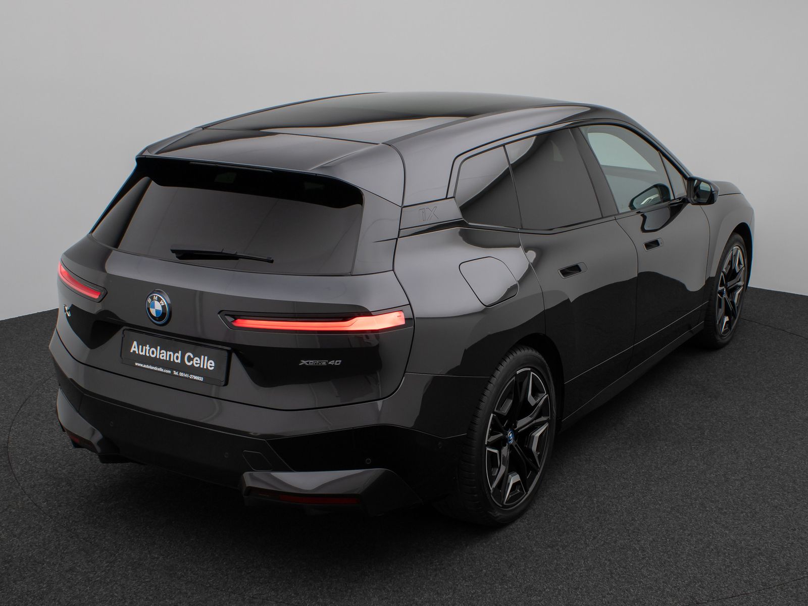 Fahrzeugabbildung BMW iX xD40 Panorama 360°DAB H/K Laser ACC AHK Sport