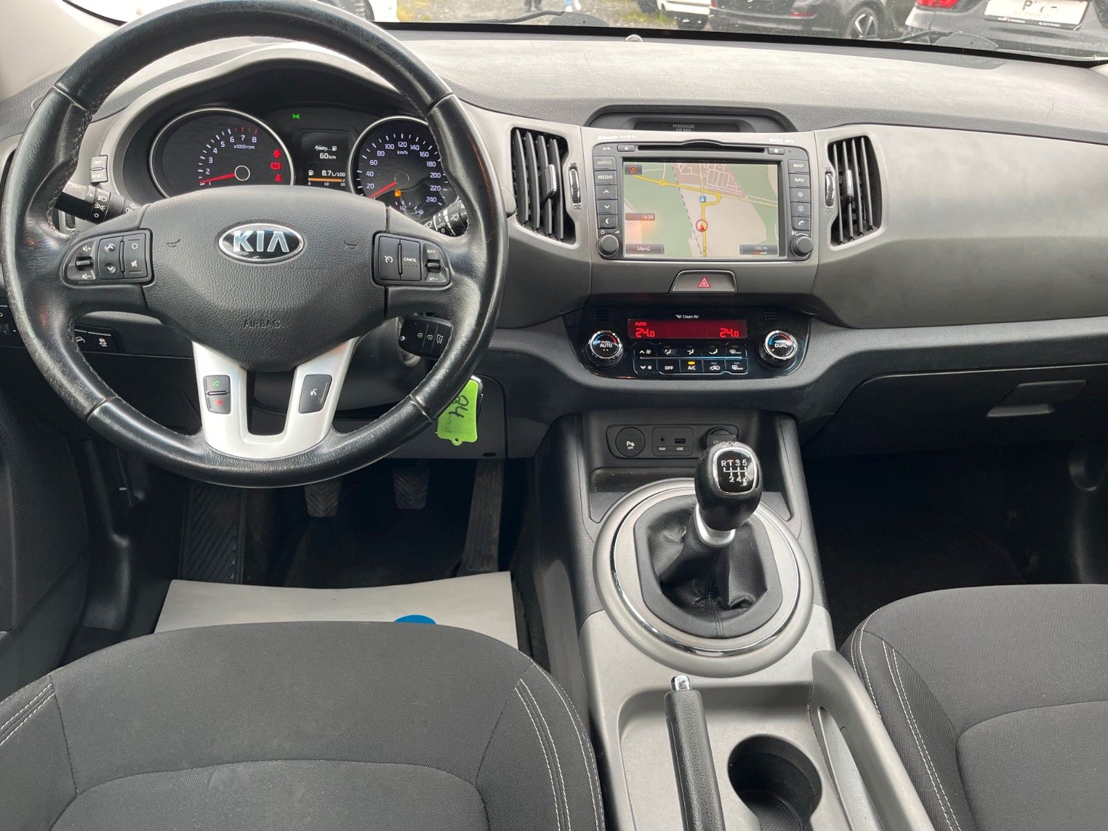 Fahrzeugabbildung Kia Sportage Attract 2WD 1.6 GDI Navi Kamera Tempoma