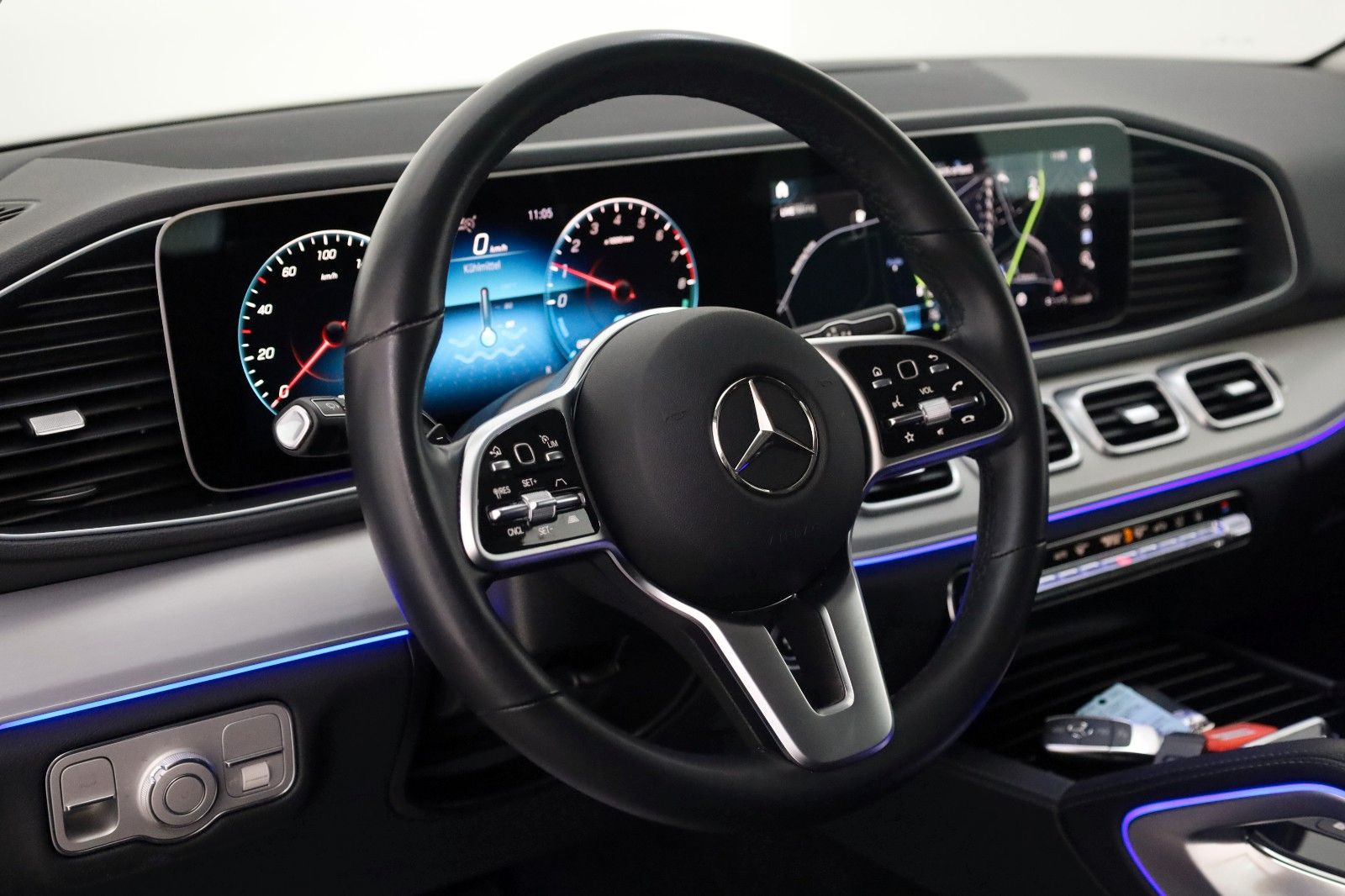 Fahrzeugabbildung Mercedes-Benz GLE 350e 4M AMG Line Leder,Navi,Park/Night-P,AHK